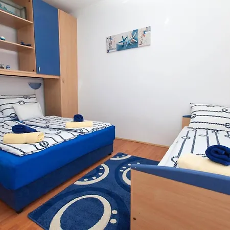 Dom wakacyjny Fuer 4 Personen Ca 62 Qm In Crikvenica, Kvarner Bucht Und Umgebung *